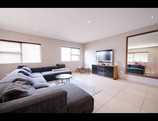 3 BEDROOM HOUSE FOR SALE IN BARBEQUE DOWNS